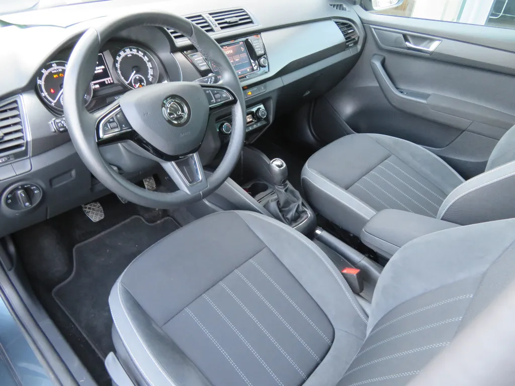 Skoda Fabia COMBI 1.0 TSI STYLE*MIRRORLINK*KAMERA* Image 7