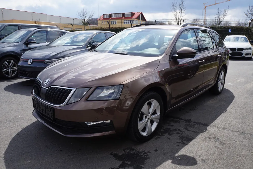 Skoda Octavia COMBI 1.4 TSI DSG AMBITION*TEMPOMAT*PDC* Image 3