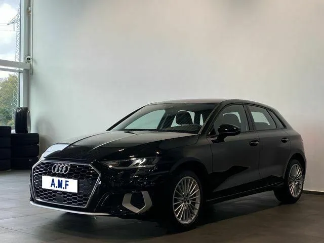 AUDI A3 SPB 30 TFSI Business Advanced Image 1